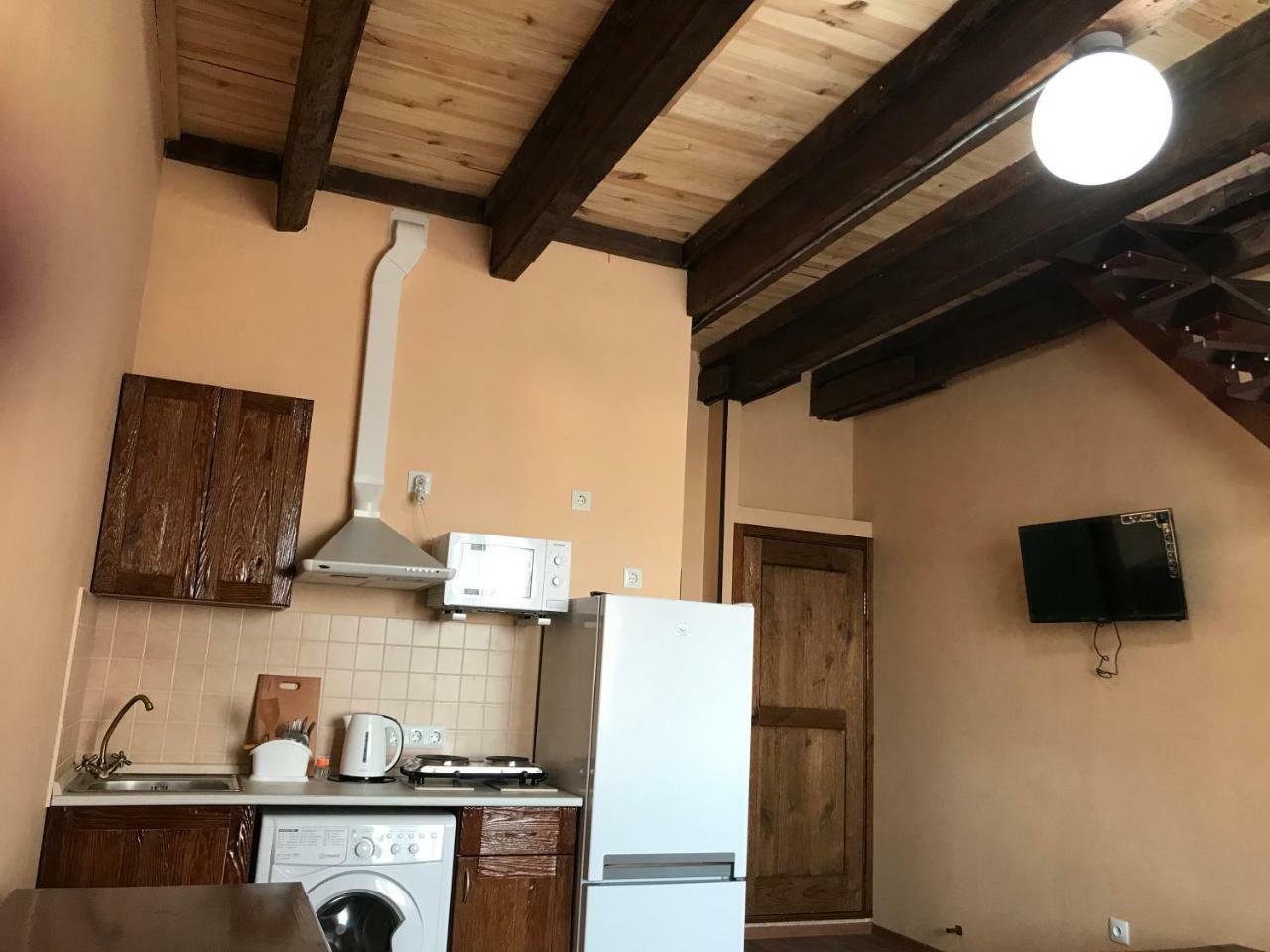 Two-Floor Apartments And Studio 2-Х Этажные Апартаменты И Студия В Самом Центре Harkiv Exterior foto